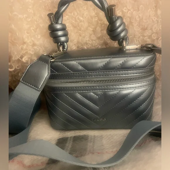 Aldo Quilted Blue Malenwan Metallic Box Crossbody Satchel Bag NWOT - Picture 3 of 7